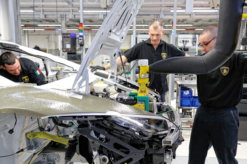 Illustration for article titled How Lamborghini Builds The Huracan